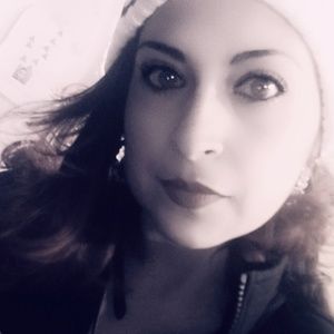 Meet your Posher, Beatriz